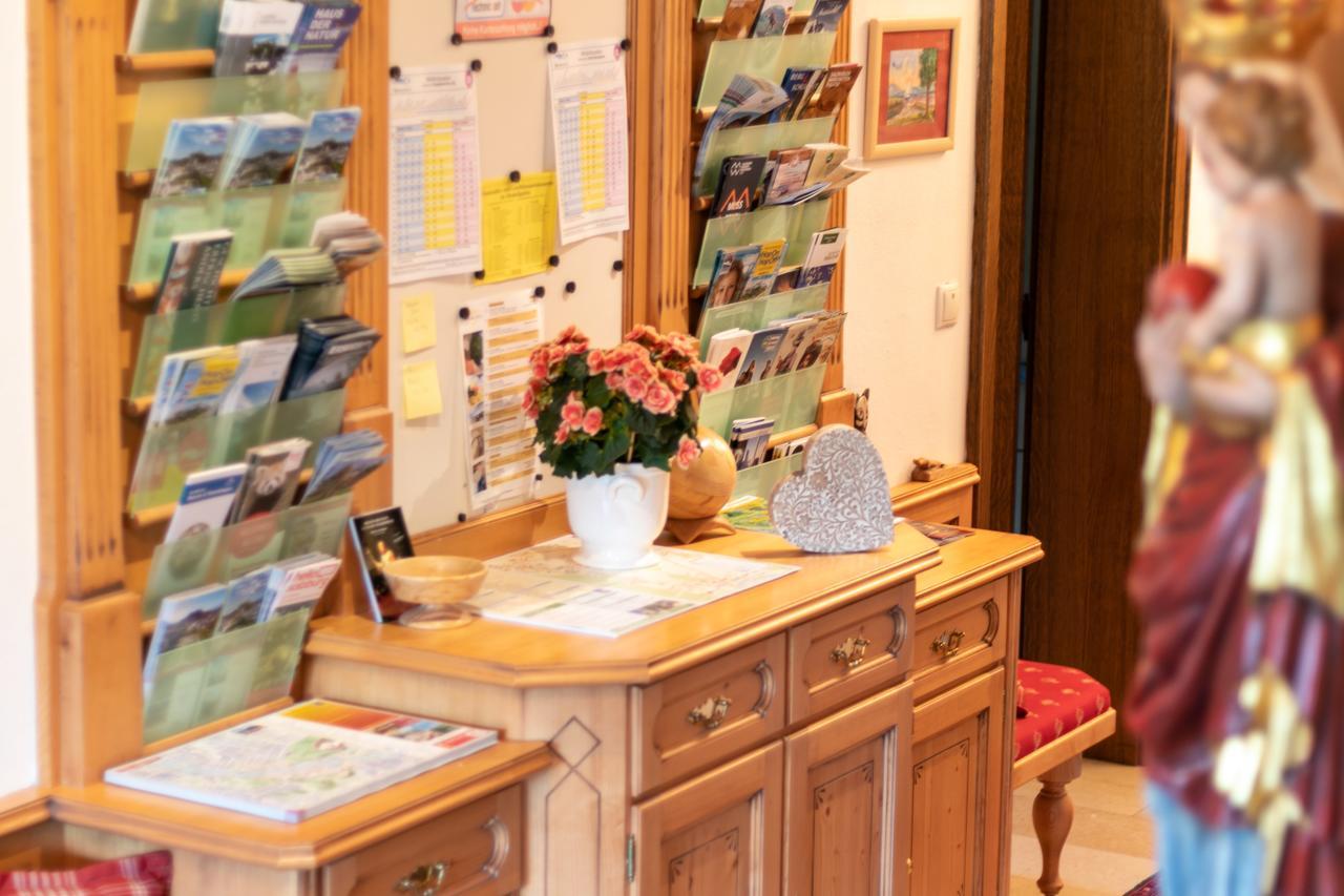 Pension Bergfried กรอดิก ภายนอก รูปภาพ